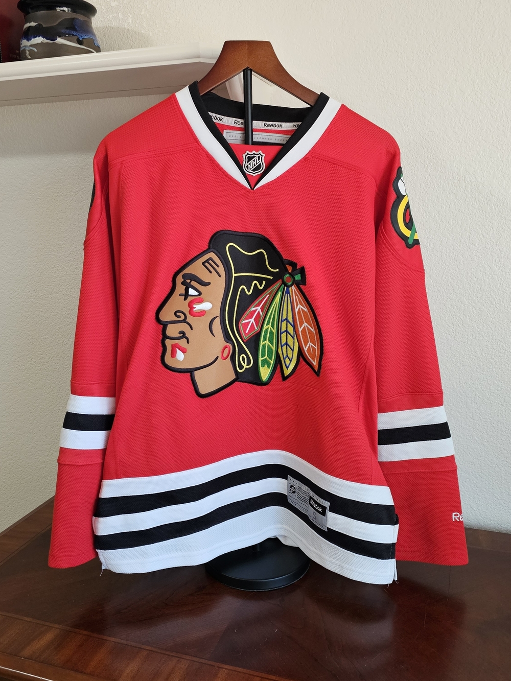 NHL Reebok Chicago Blackhawks Hockey Jersey, Size Small